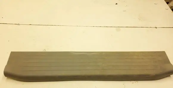 Toyota Hilux (AN10, AN20, AN30) Front sill trim cover 679130K020