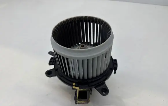 Opel Combo E Heater fan/blower EQA352