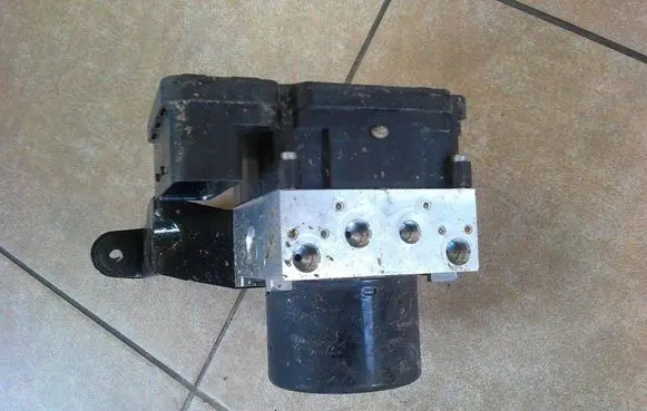 Land Rover Range Rover Velar ABS Pump K8AM-14F447-FE