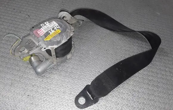 Nissan Micra Front seatbelt 33057369