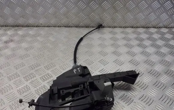 Ford Focus Rear door lock 4M5AA26412BC