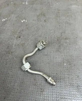 BMW 5 F10 F11 Fuel injector supply line/pipe