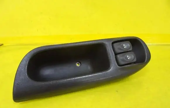 Renault Scenic I Electric window control switch 7700431172