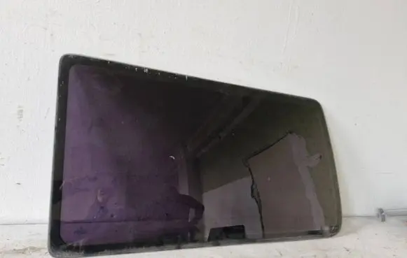 Volkswagen Transporter - Caravelle T4 Rear windscreen/windshield window 43R001025 DOT27M320AS2