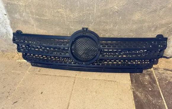 Mercedes-Benz Sprinter W901 W902 W903 W904 Front bumper upper radiator grill BZ07028
