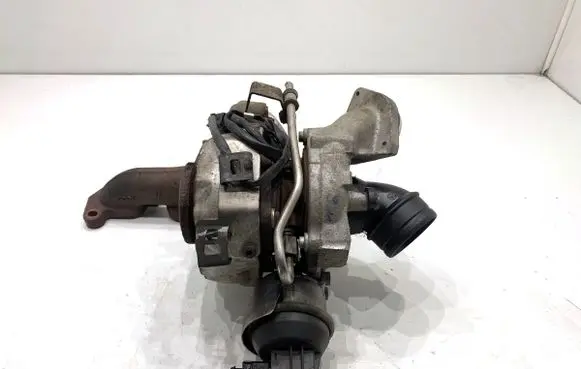 Volkswagen PASSAT B7 Turbo 03L253056G