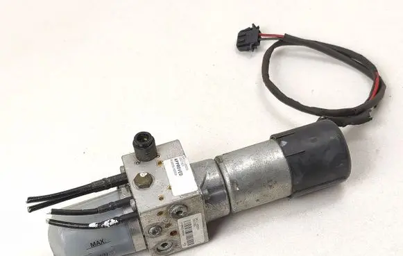 Audi TT TTS Mk2 Convertible roof hydraulic pump DAI1109231