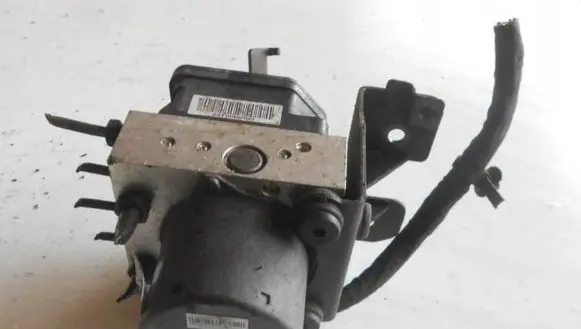 KIA Carens II ABS Pump 58920-1D900