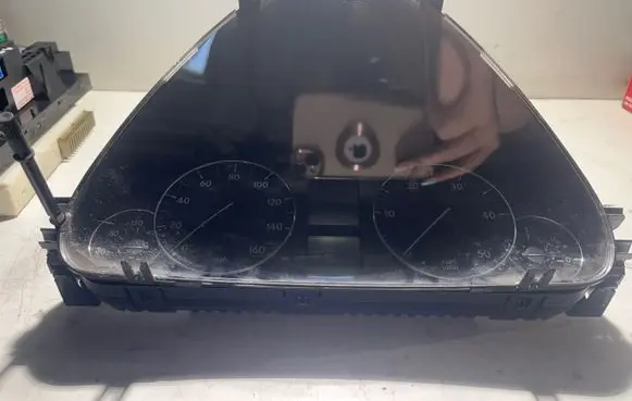 Mercedes-Benz C W203 Speedometer (instrument cluster) 2035405448