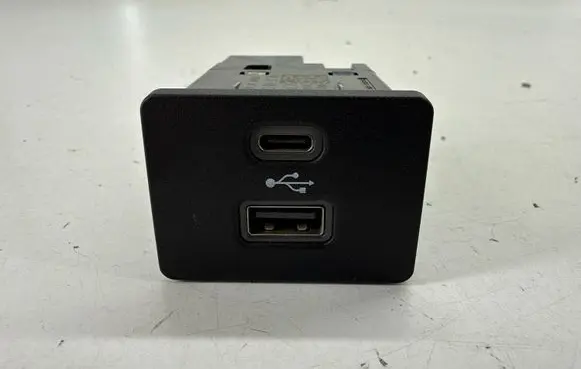 Ford Bronco USB socket connector ML3T14F014AB