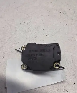Volvo V70 Air flap motor/actuator 74935F