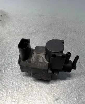 Audi Q7 4L Turbo solenoid valve ---