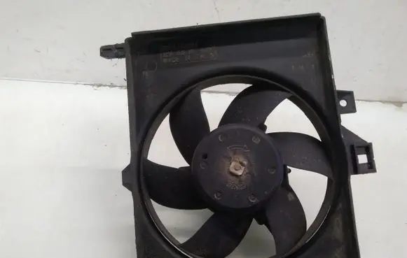 Smart ForTwo I Electric radiator cooling fan 8240229