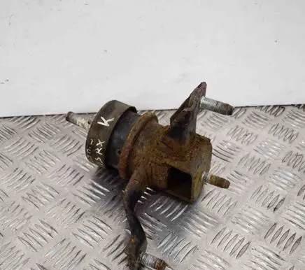 Lexus RX 450H Engine mount bracket