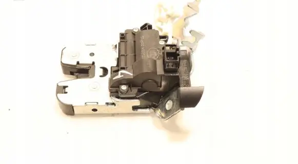 Skoda Scala Tailgate/trunk/boot lock/catch/latch A102523