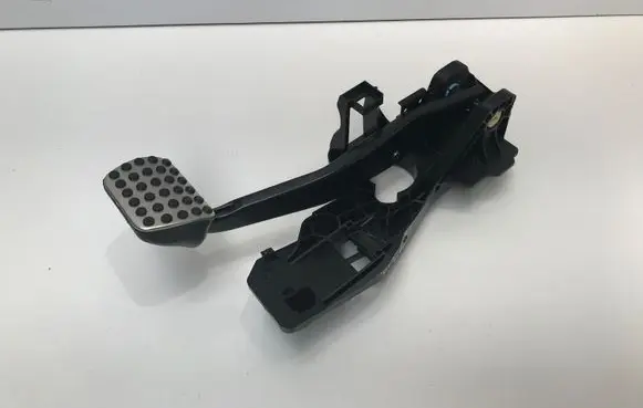 Mercedes-Benz A W177 Brake pedal A1772900500 50004AA20Q0
