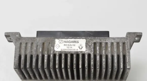 Renault Master III Glow plug pre-heat relay 8200558438A
