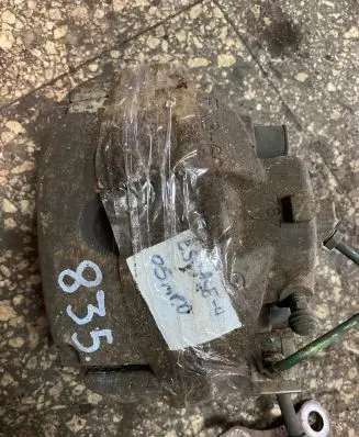Front brake caliper