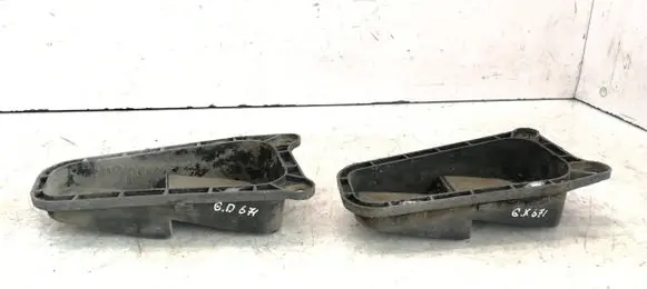Nissan Micra Quarter panel pressure vent 768044F100 768054F100