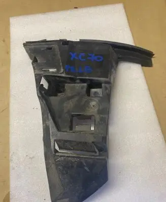 Volvo XC70 Front bumper mounting bracket 09484270 2419