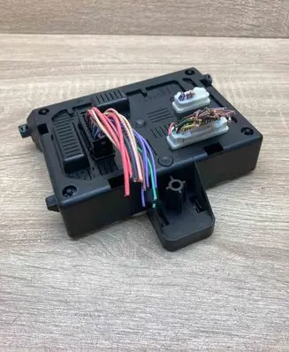 Renault Clio III Comfort/convenience module 8200652284 281181245A 591813