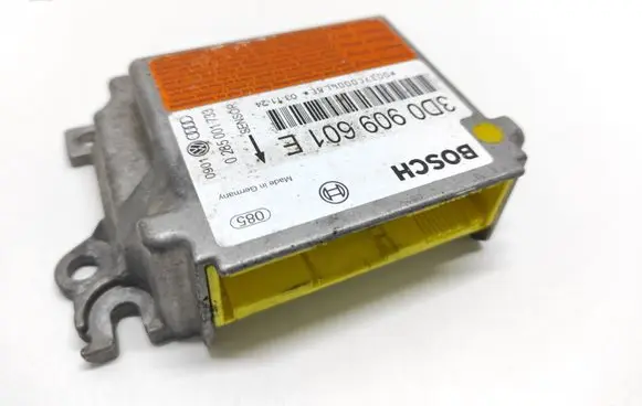 Volkswagen Touareg I Airbag control unit/module 3D0909601E 0285001733