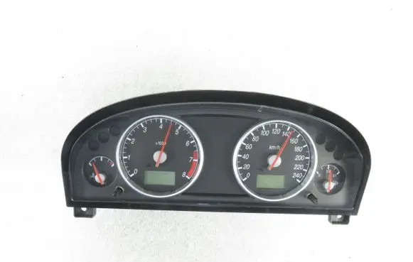 Ford Mondeo Mk III Speedometer (instrument cluster) 1S7F10849DK