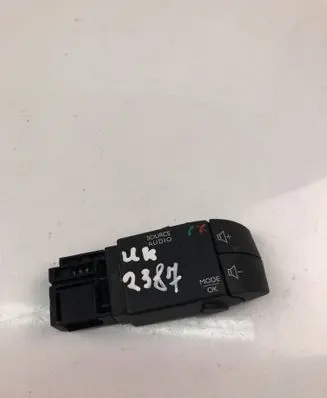 Renault Twingo III Other switches/knobs/shifts 255522448R