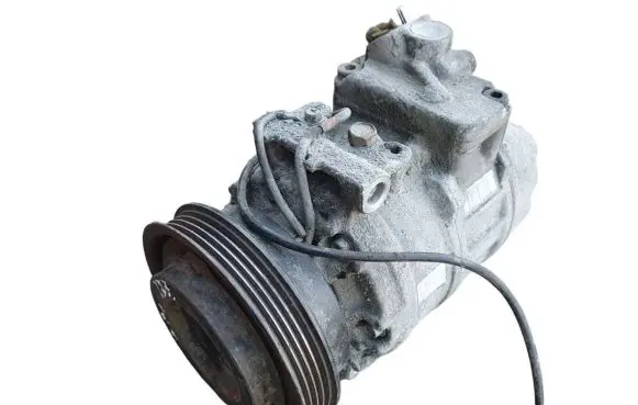 Volkswagen PASSAT B5.5 Air conditioning (A/C) compressor (pump) 8D0260808 GE4472208180 7SBU16C