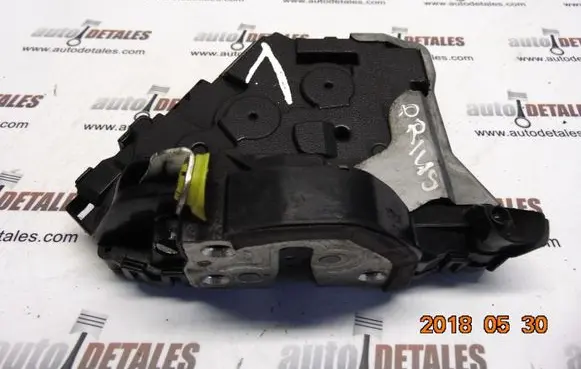 Toyota Prius (XW20) Front door lock