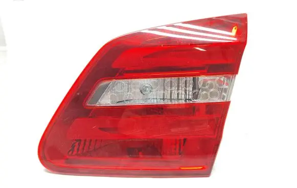 Mercedes-Benz B W246 W242 Tailgate rear/tail lights A2469066400 607702 YAP4018511