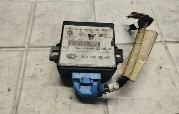 Volkswagen PASSAT B5.5 Light module LCM 4Z7907357 5LA00808107