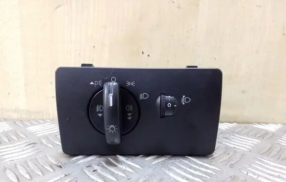 Ford Mondeo Mk III Light switch 1S7T13A024BB