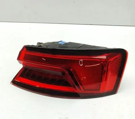 Audi A5 Rear/tail lights 8W6945092D