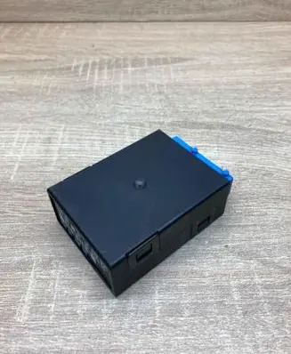 BMW 3 E46 Window wiper relay 8359031 05012110