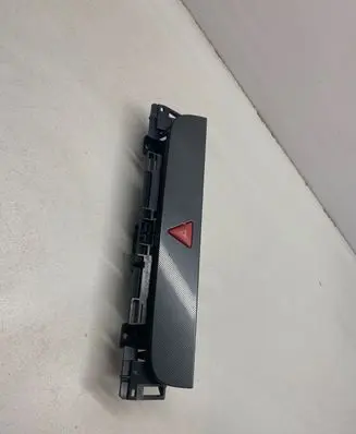 Volkswagen PASSAT B6 Hazard light switch 3C0857318C