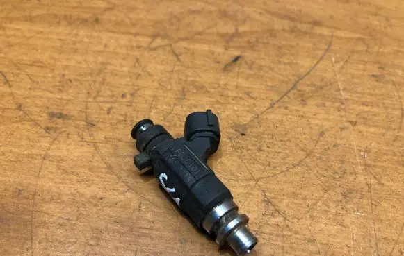 Subaru Legacy Fuel injector FBJC101 0014115