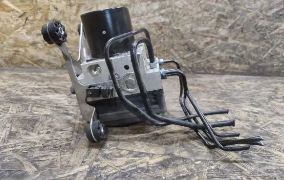 BMW 7 F01 F02 F03 F04 ABS Pump 3451679247801 3452679248001 3451678544202