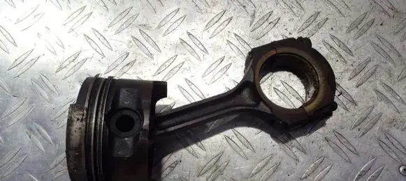 Renault Megane I Piston with connecting rod