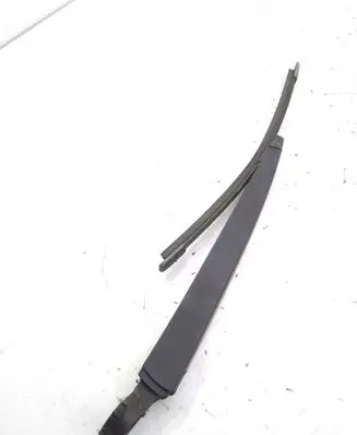 Volkswagen Golf VI Rear wiper blade 