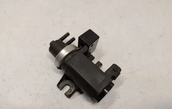 BMW X5 E53 Valve vacuum 2247906 11742247906 11747796634