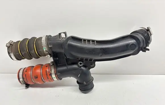 Peugeot 208 I Intercooler hose/pipe 9804177580