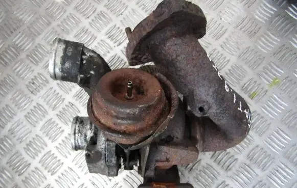 Alfa Romeo 156 Turbo 46786078 gt1749v