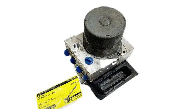 BMW 5 E39 ABS Pump 6758743 6769703