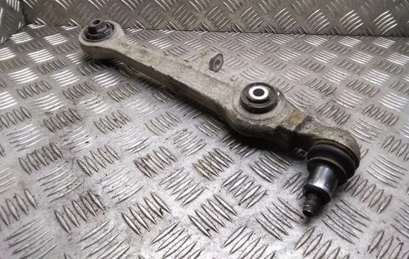 Volkswagen PASSAT B5.5 Front lower control arm/wishbone 4B0407155