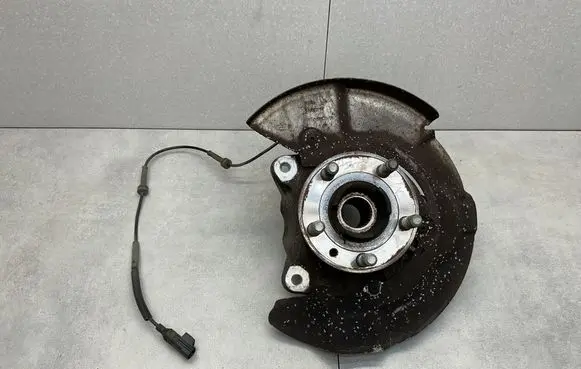 Land Rover Discovery Sport Front wheel hub 