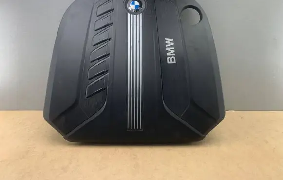 BMW 5 F10 F11 Engine cover (trim) 7812463 11147812463