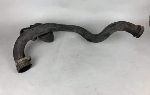 Audi A5 8T 8F Air intake hose/pipe 8K0145673