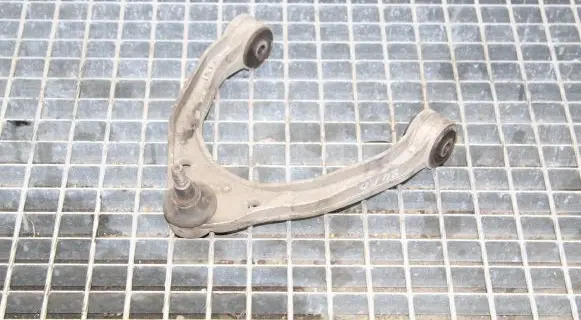 Audi Q7 4L Front upper control arm/wishbone 7L0407047B