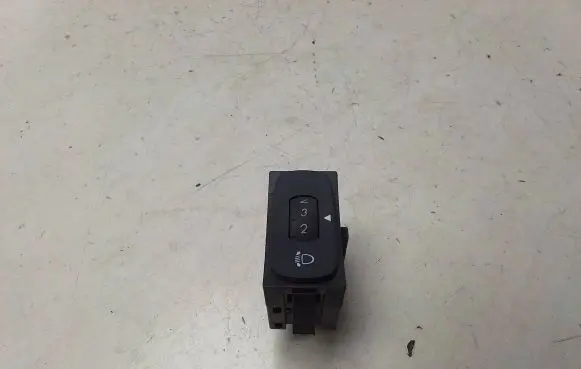 Renault Laguna II Headlight level height control switch 8200147868